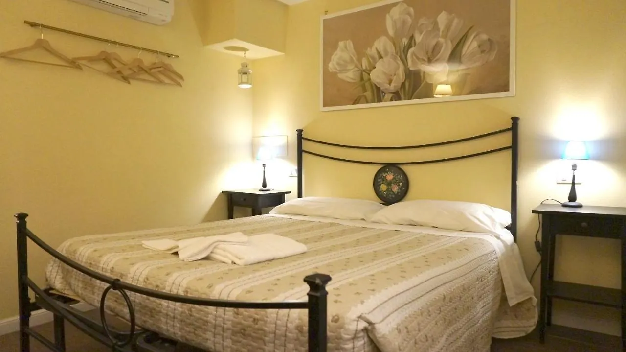 Silvia Apartment Lucca Italy